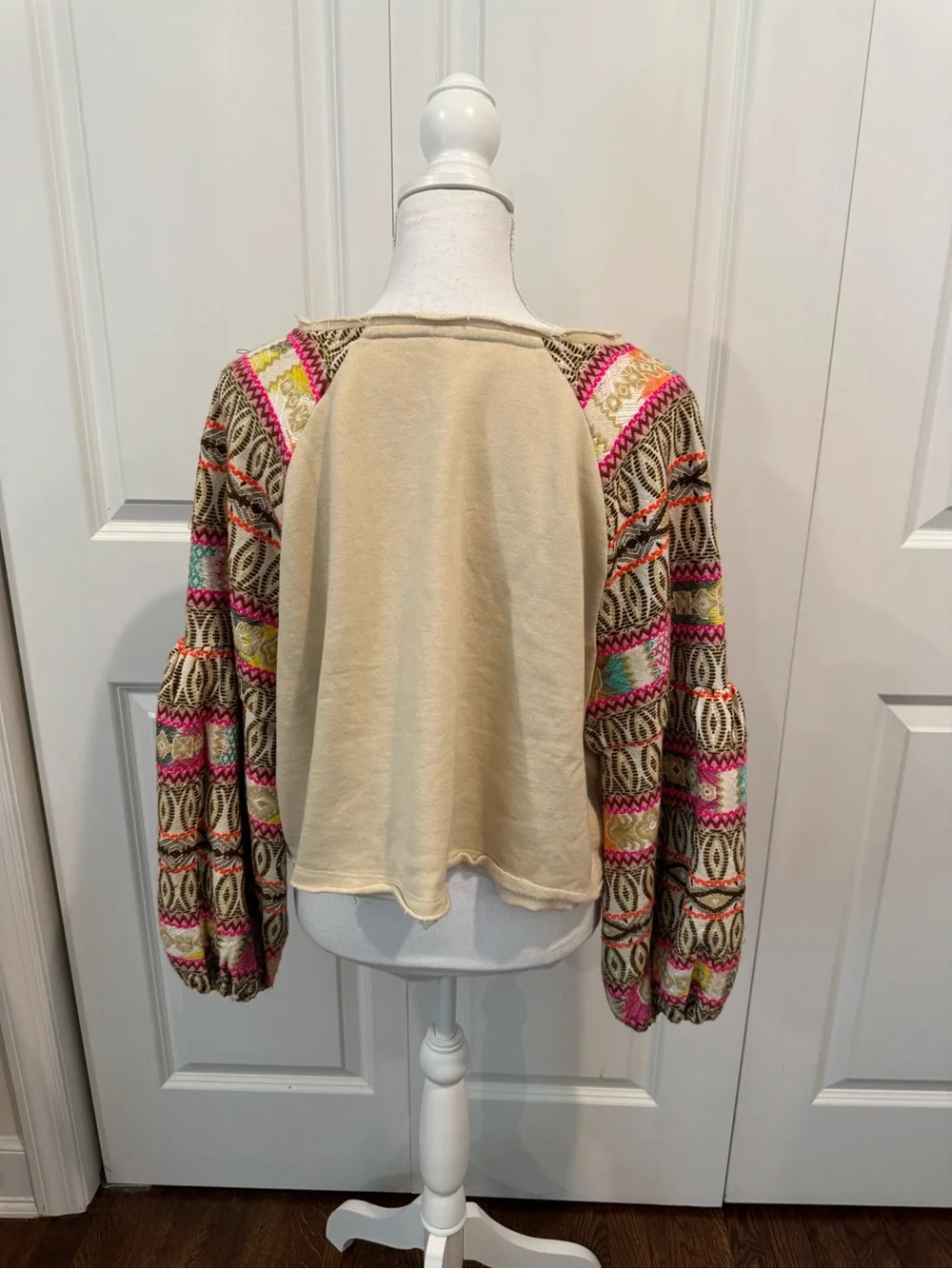 Free People Boho Embroidered Raglan Sleeve Top – Women’s Medium